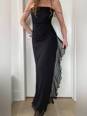 Vtg 90’s formal shimmer floral & leaf fairy detail strap-less prom maxi dress